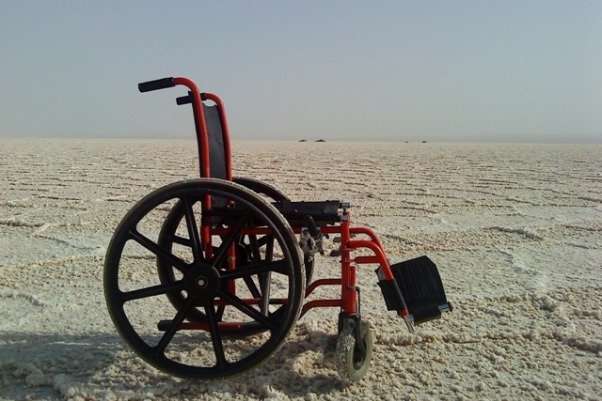 توسط یک مخترع ایرانی؛بالابر چند منظوره برای معلولان ساخته شد/انجام کارهای روزانه