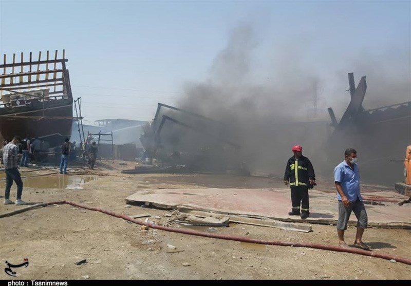 جزئیات آتش‌سوزی در کارخانه لنج‌سازی بوشهر