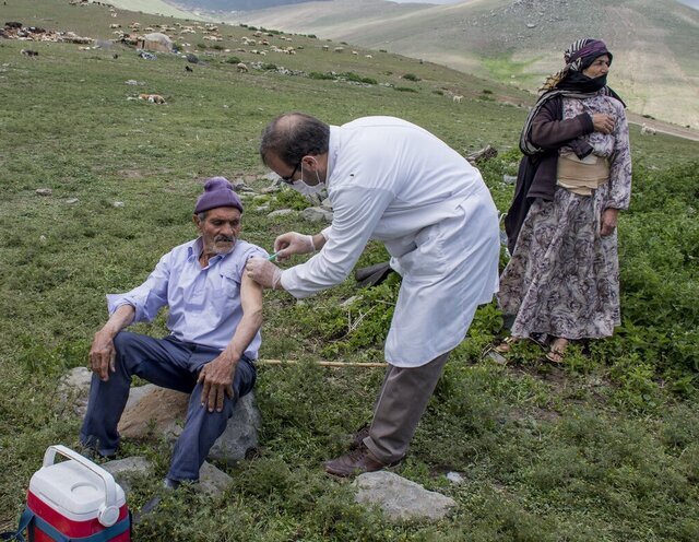 واکسیناسیون جامعه عشایری در فارس
