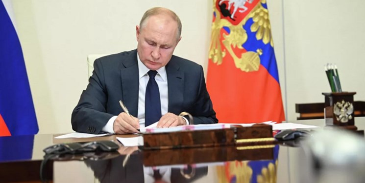 پوتین قانون واردات از کشور ثالث برای دور زدن تحریم‌ها را امضا کرد