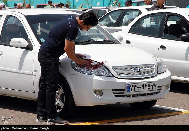 مشاور مدیرعامل ایران خودرو:گرانی خودرو طبیعی است