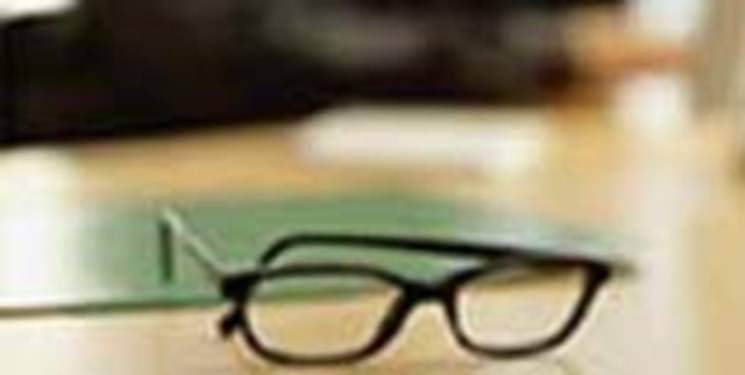 تولید شیشه‌های عینک با قابلیت مقابله با اشعه‌های مضر برای چشم