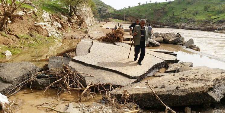 استقرار پل‌های شناور در جاده‌های سیل‌زده/احداث راه‌های روستایی جدید در لرستان